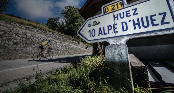Alpe d'Huez road sign